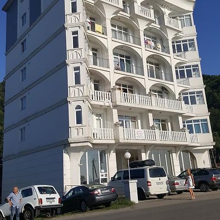 Kvariati Apartment Екстер'єр фото